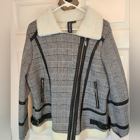 JouJou Woman's Moto Jacket, Size: XL Color: Grey and White - Picture 8 of 16